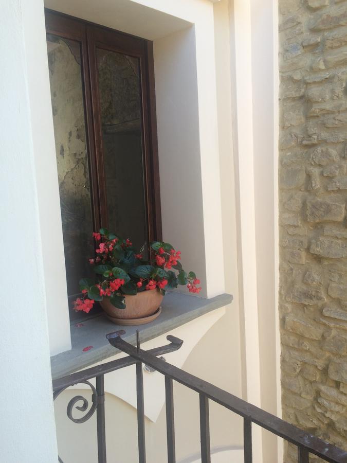 Pozzo Medievale Prignano Cilento Buitenkant foto