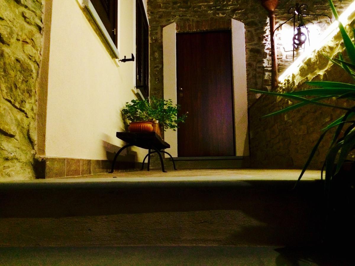 Pozzo Medievale Prignano Cilento Buitenkant foto