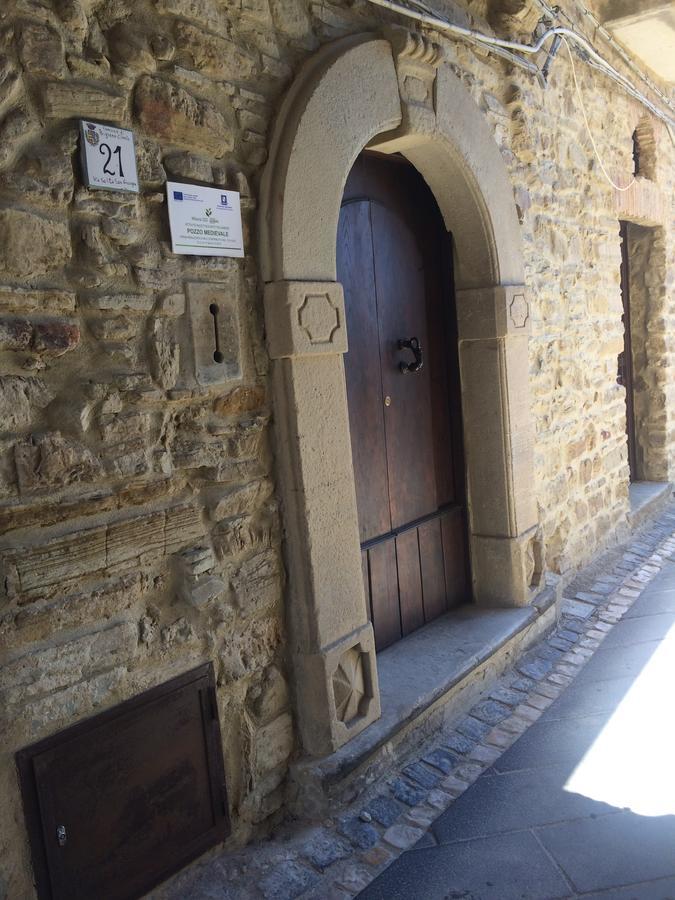 Pozzo Medievale Prignano Cilento Buitenkant foto
